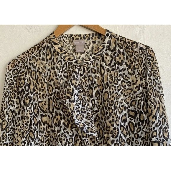 Chico's Womens Shirt Size 1 8/10 Animal Print Ruffle Hidden Button Down … - Picture 2 of 9